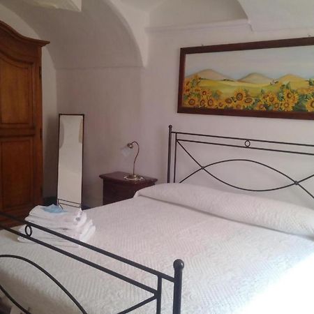 Apartament Beb I Girasoli Dolceacqua Zewnętrze zdjęcie